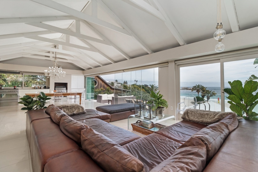 4 Bedroom Property for Sale in Clifton Western Cape
